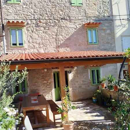 Loparina House Apartment Nerezine