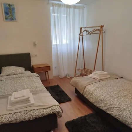 Apartment Loparina House *